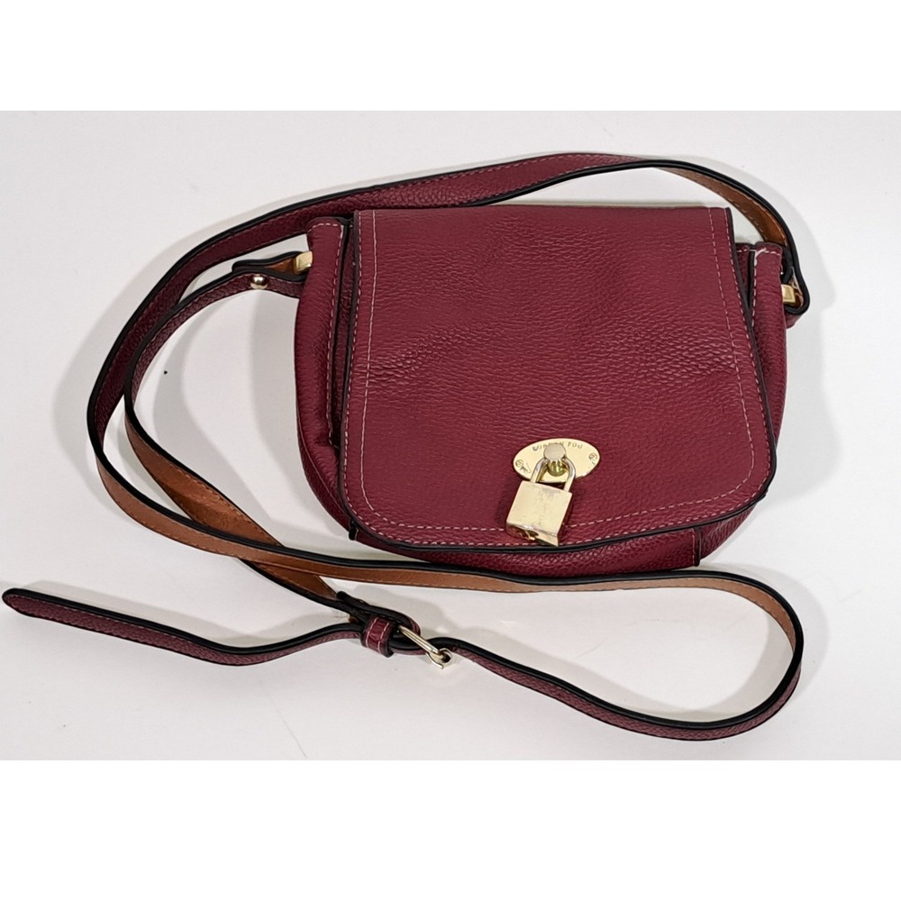 London Fog Burgundy Pebbled Faux Leather Crossbody Saddle Bag with Gold Padlock - Picture 7 of 12